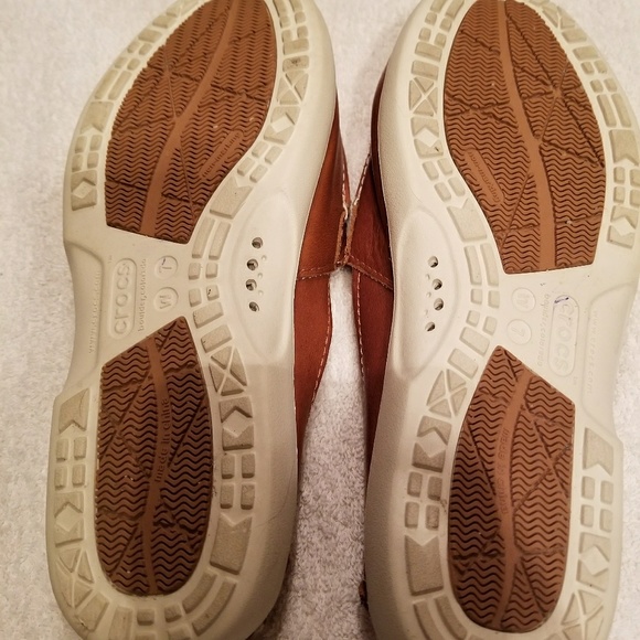 Croc's - Picture 2 of 3